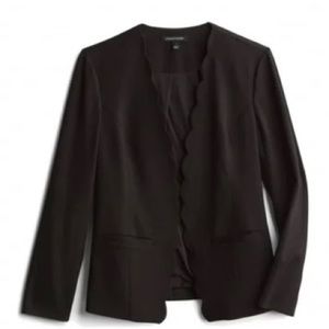 41 Hawthorn Black Scallop blazer